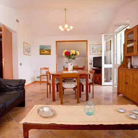 Spacious Surrounded By Nature Holiday home *