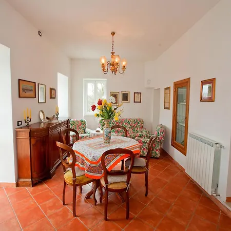 In Near Forest & Sea * Sesta Godano